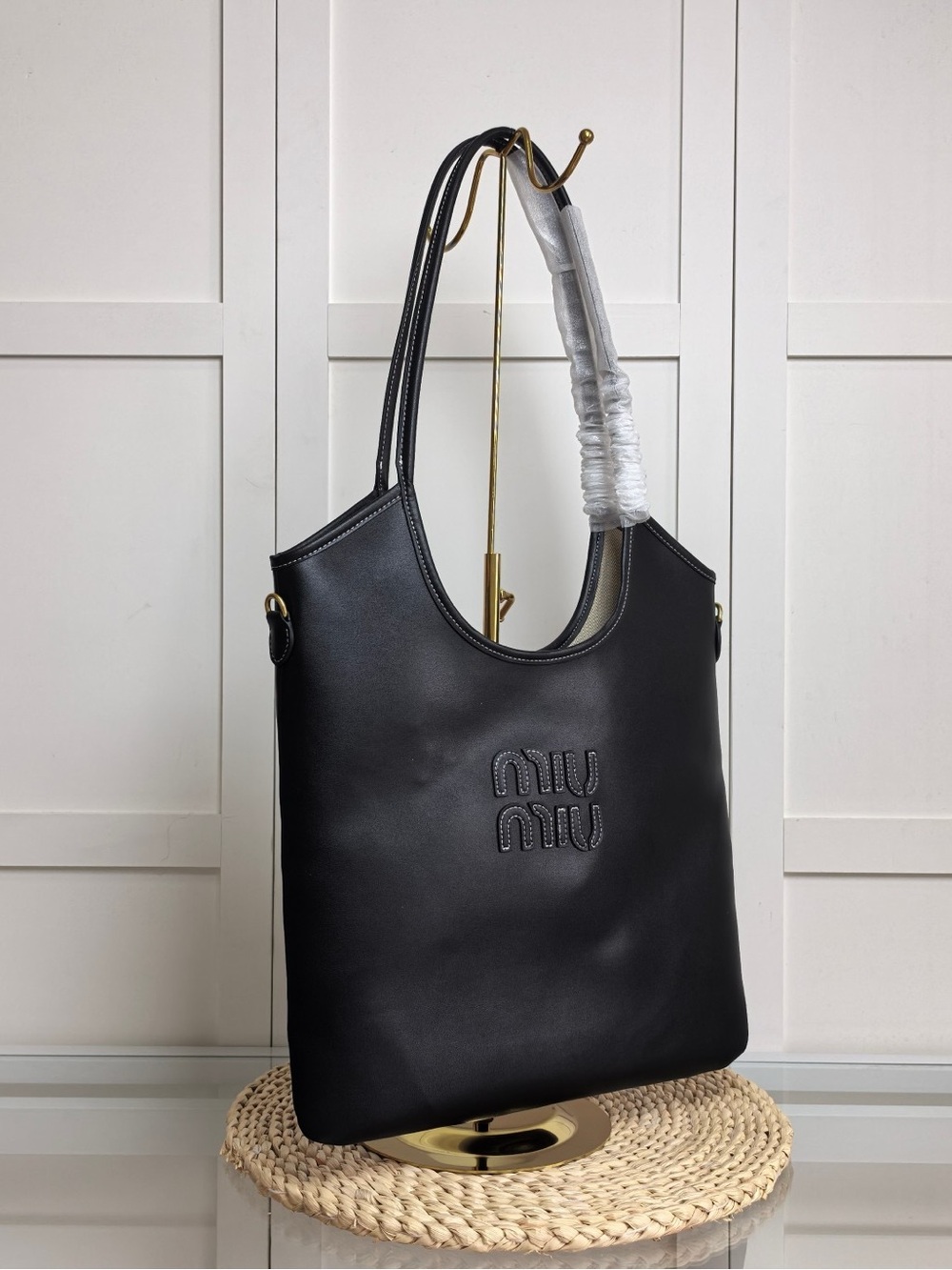 Miu Miu Black Leather Shoulder Tote with Logo Stitching - Picture 2 of 9